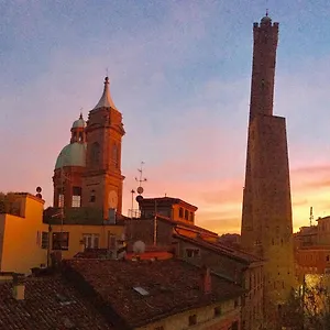 Bed & Breakfast Speakeasy - Due Torri, Bologna