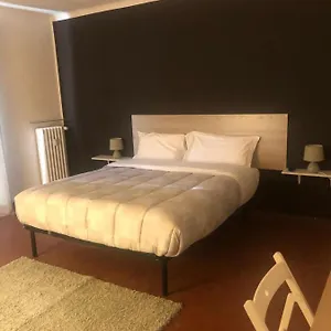 Myroom Sui Portici Guest house